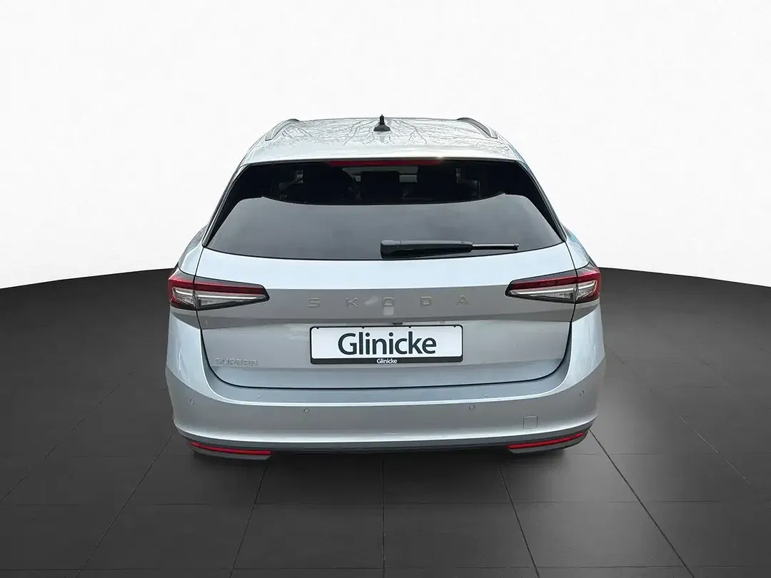 Skoda Superb - Thumbnail 4