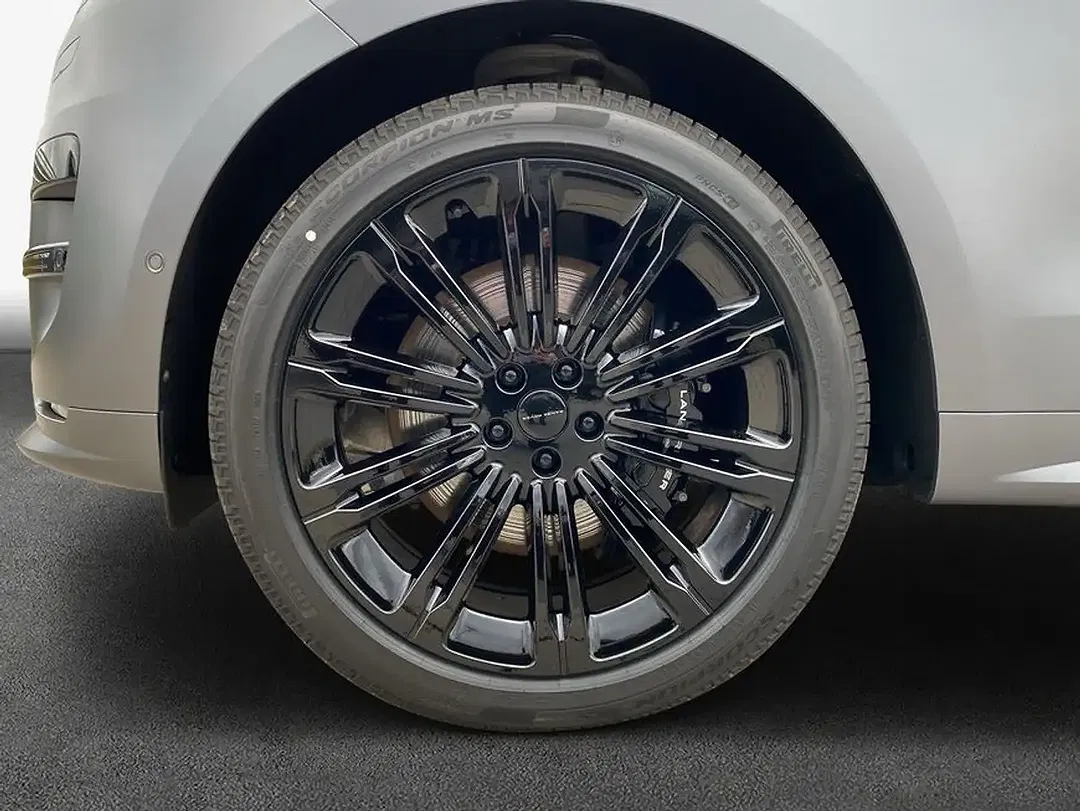 Land Rover Range Rover Sport - Thumbnail 9