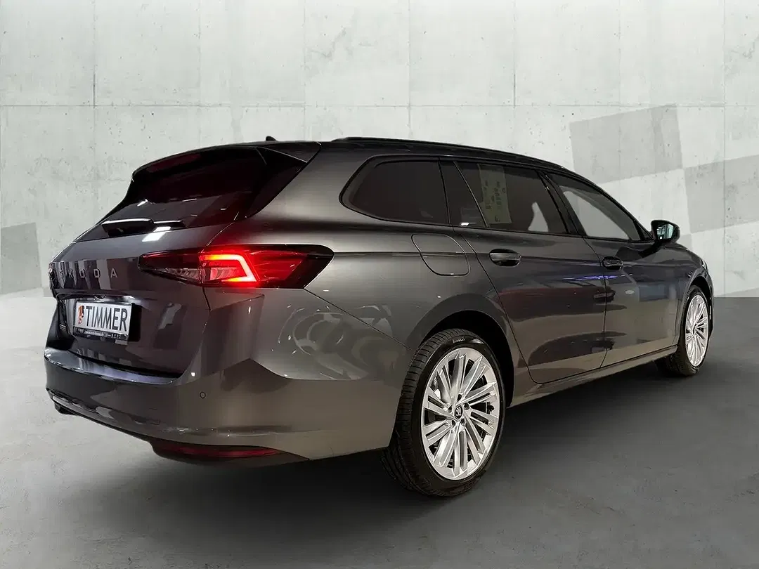 Skoda Superb - Thumbnail 2