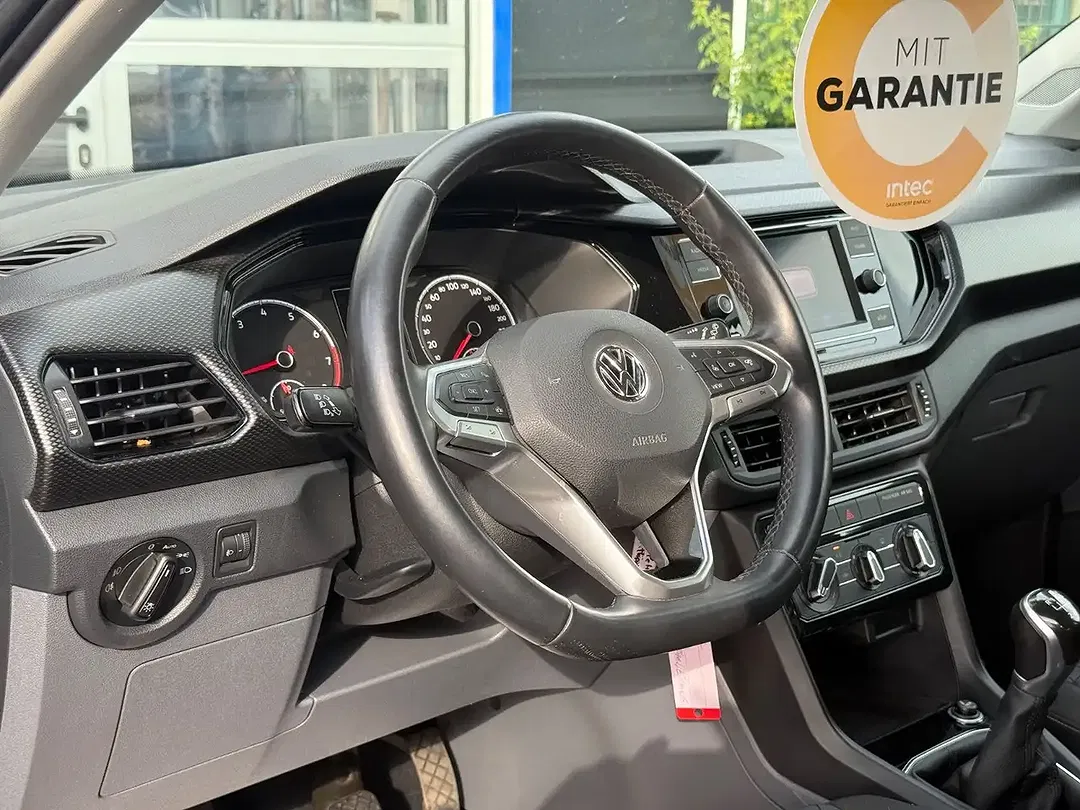 Volkswagen T-Cross - Thumbnail 10