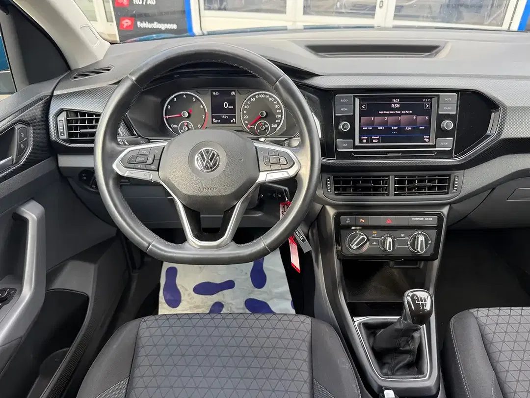 Volkswagen T-Cross - Thumbnail 12