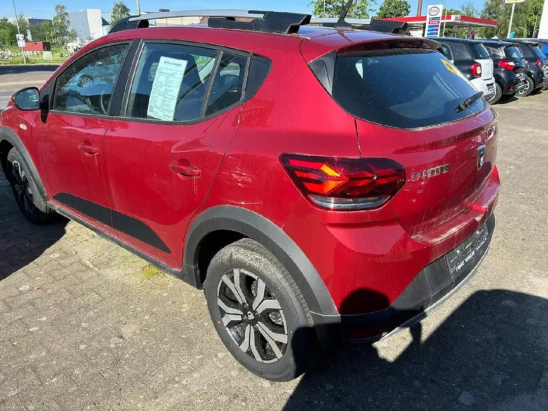 Dacia Sandero - Thumbnail 3