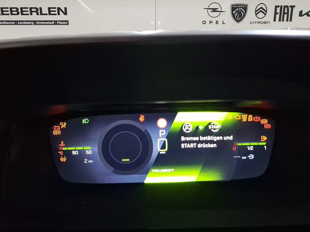 Peugeot 308 - Thumbnail 10