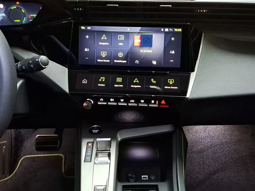 Peugeot 308 - Thumbnail 15