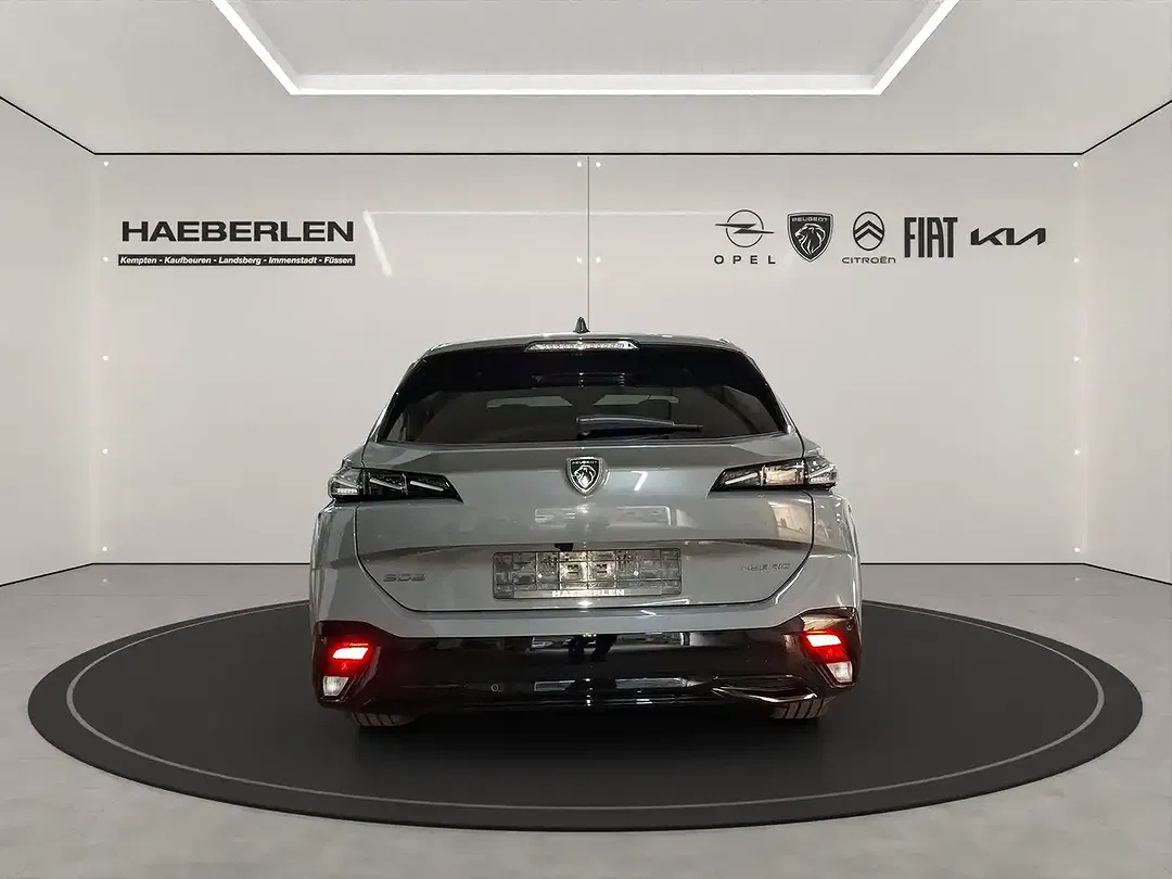 Peugeot 308 - Thumbnail 4
