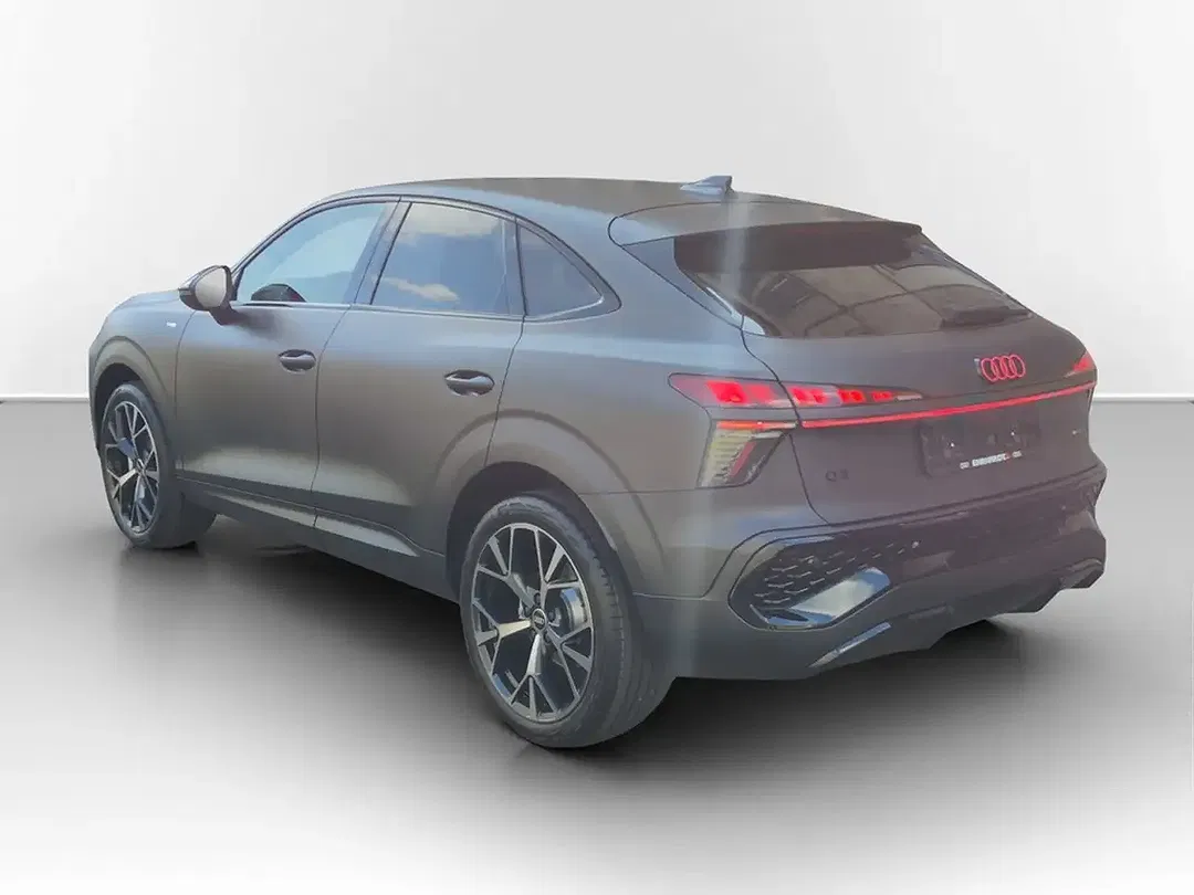 Audi Q3 - Thumbnail 6