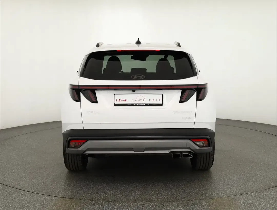 Hyundai TUCSON - Thumbnail 3