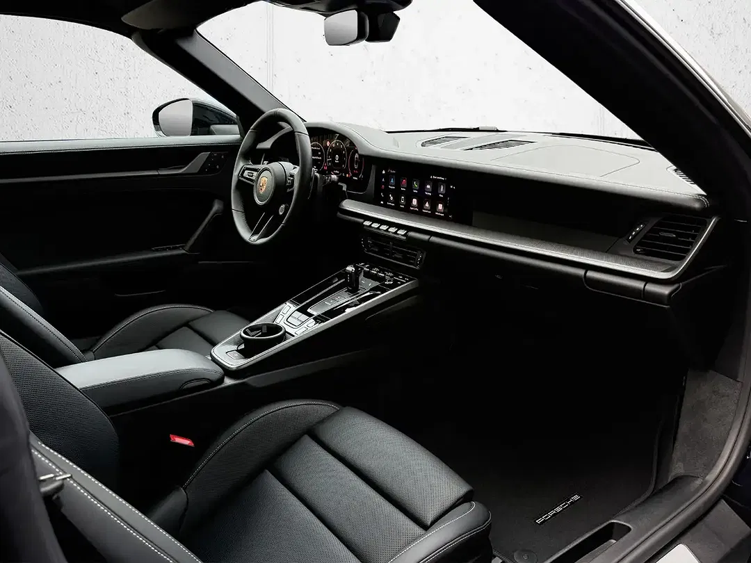 Porsche 992 - Thumbnail 11