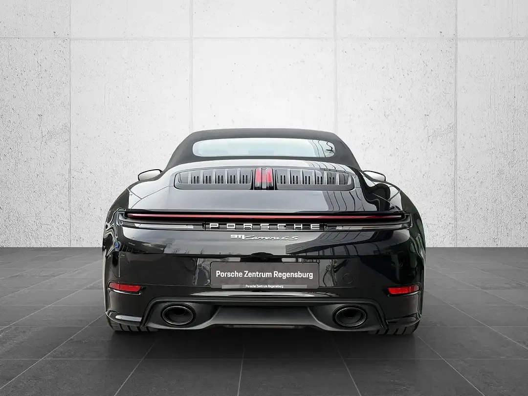 Porsche 992 - Thumbnail 5