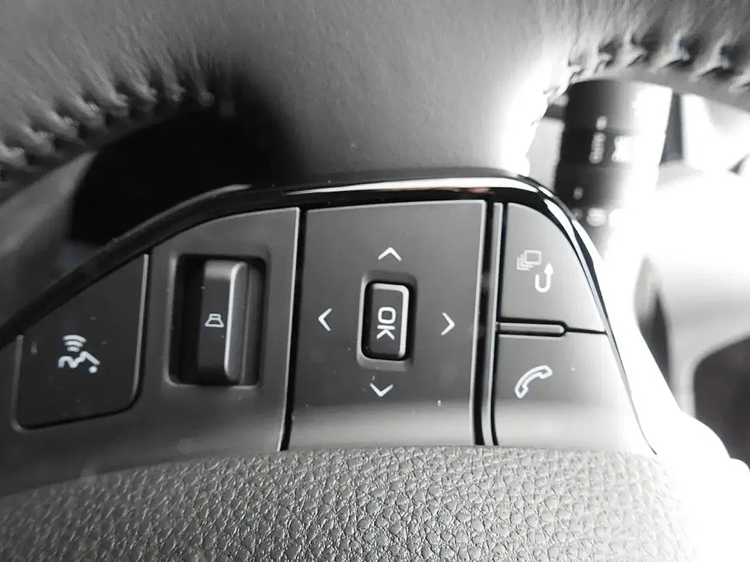 Subaru Solterra - Thumbnail 14