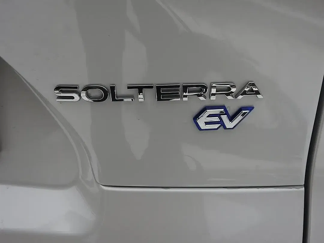 Subaru Solterra - Thumbnail 6