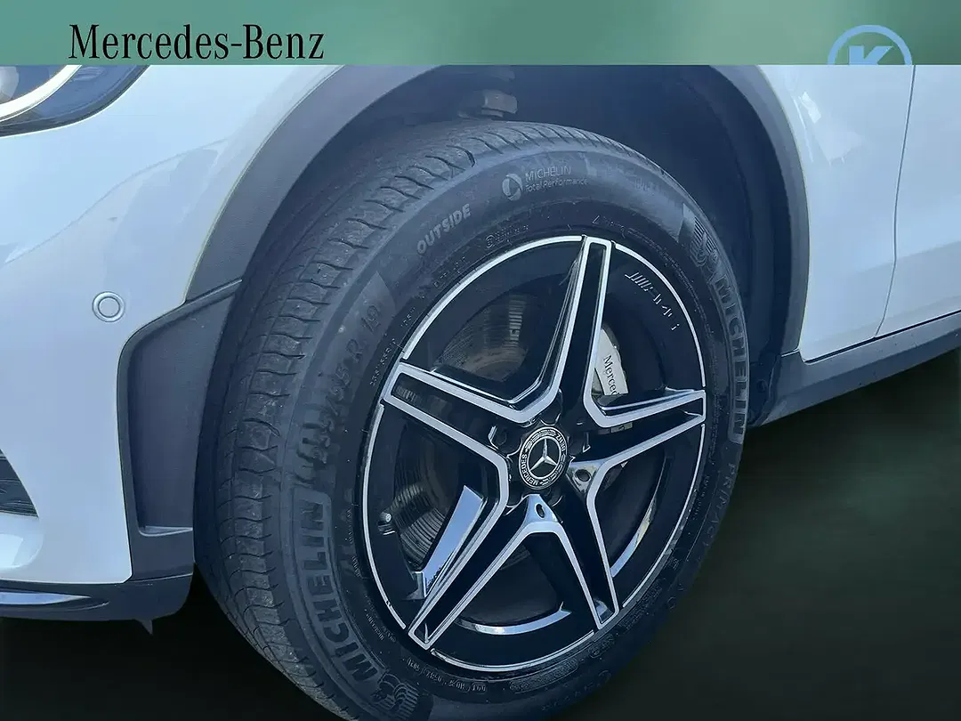Mercedes-Benz GLC 300 - Thumbnail 8