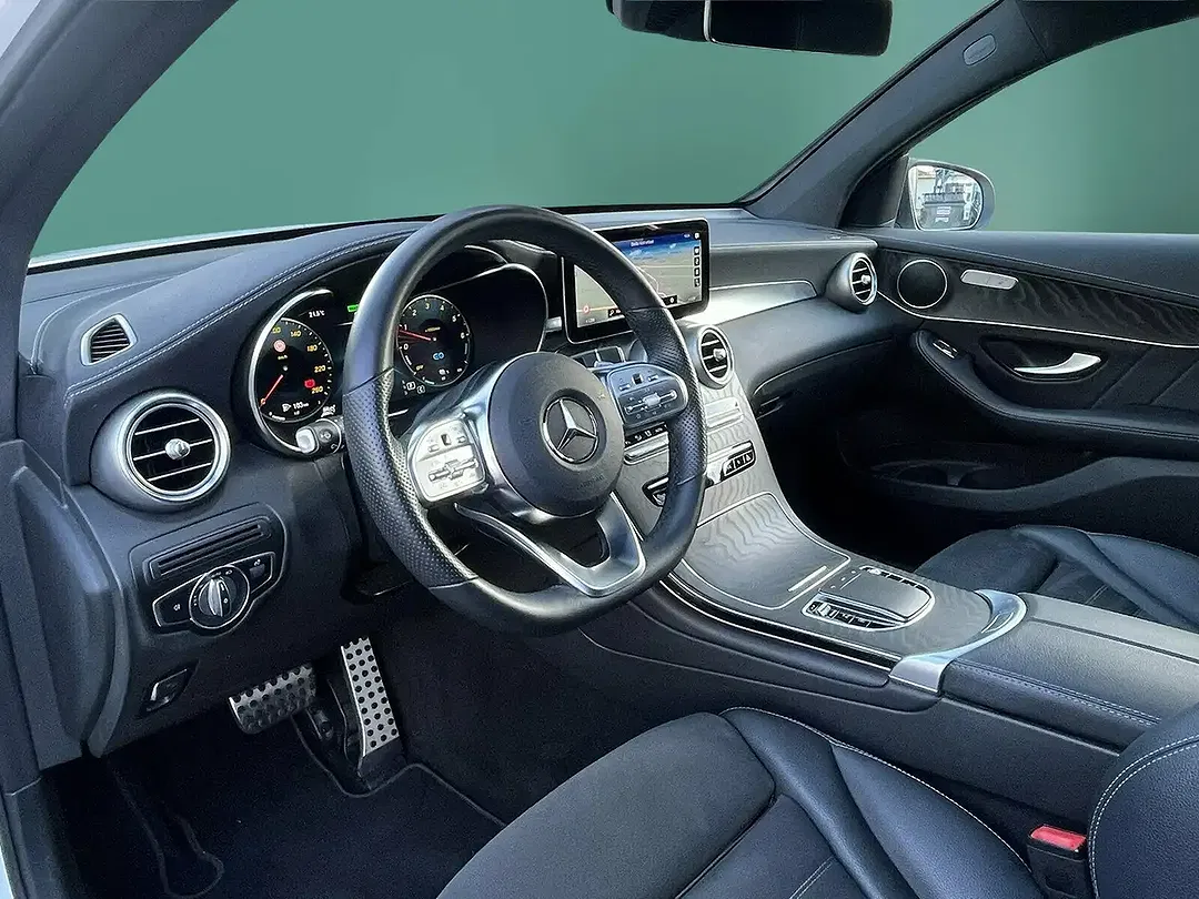 Mercedes-Benz GLC 300 - Thumbnail 9