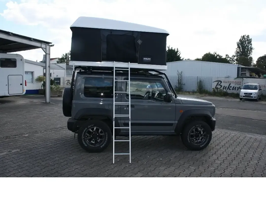 Suzuki Jimny - Thumbnail 9