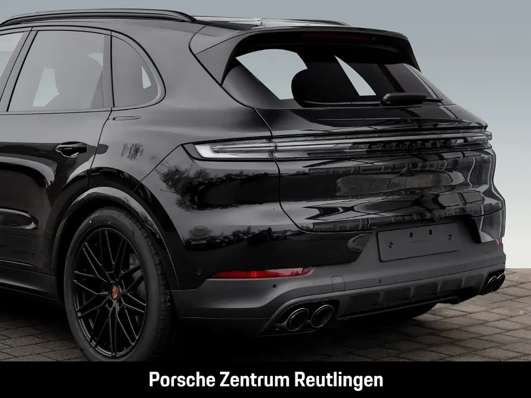 Porsche Cayenne - Thumbnail 10