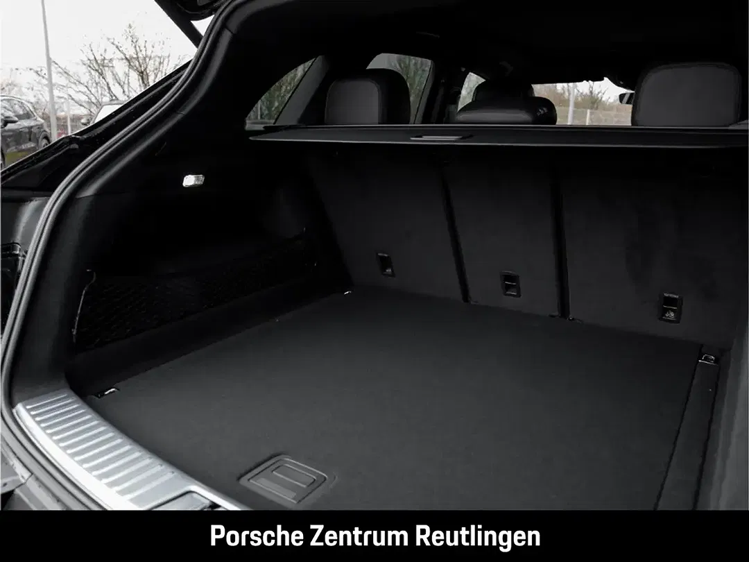 Porsche Cayenne - Thumbnail 8