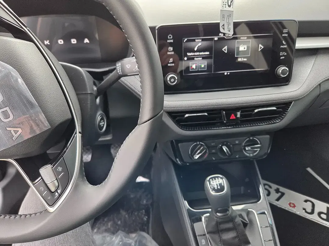 Skoda Fabia - Thumbnail 10