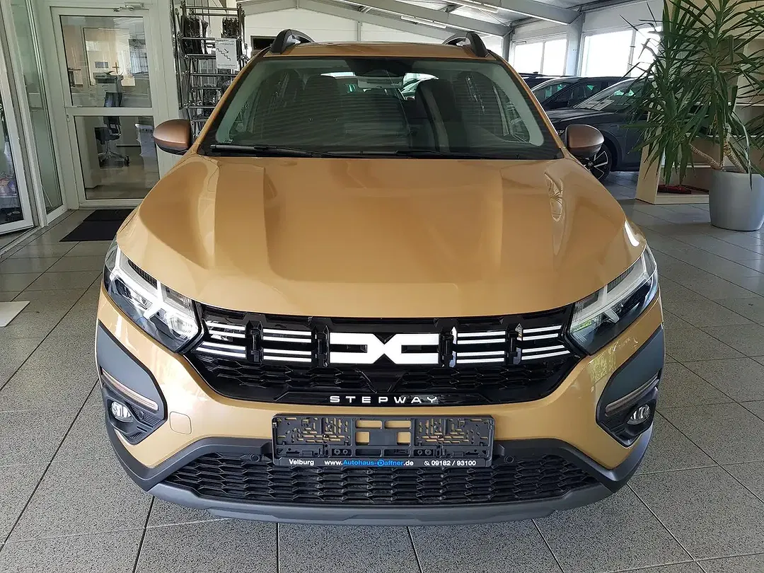Dacia Sandero - Thumbnail 2