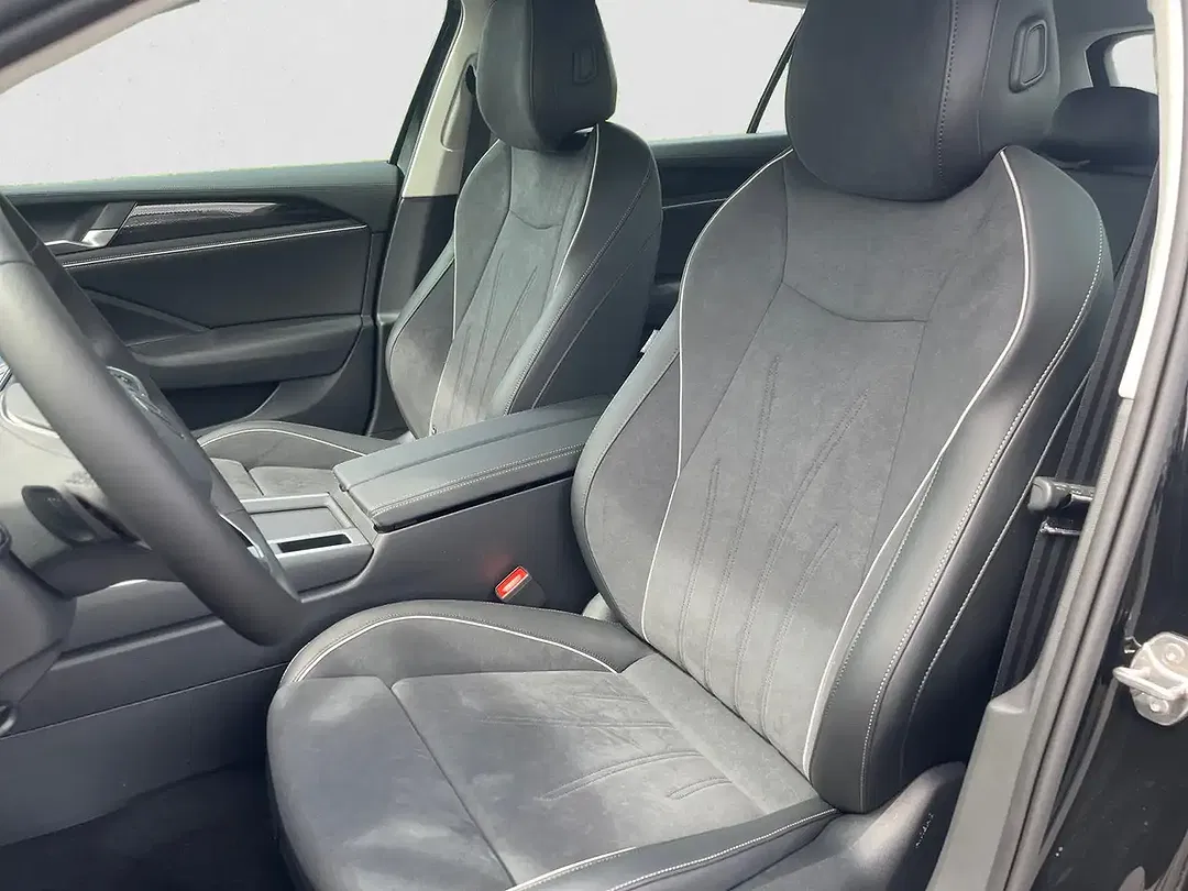 Volkswagen Passat Variant - Thumbnail 8