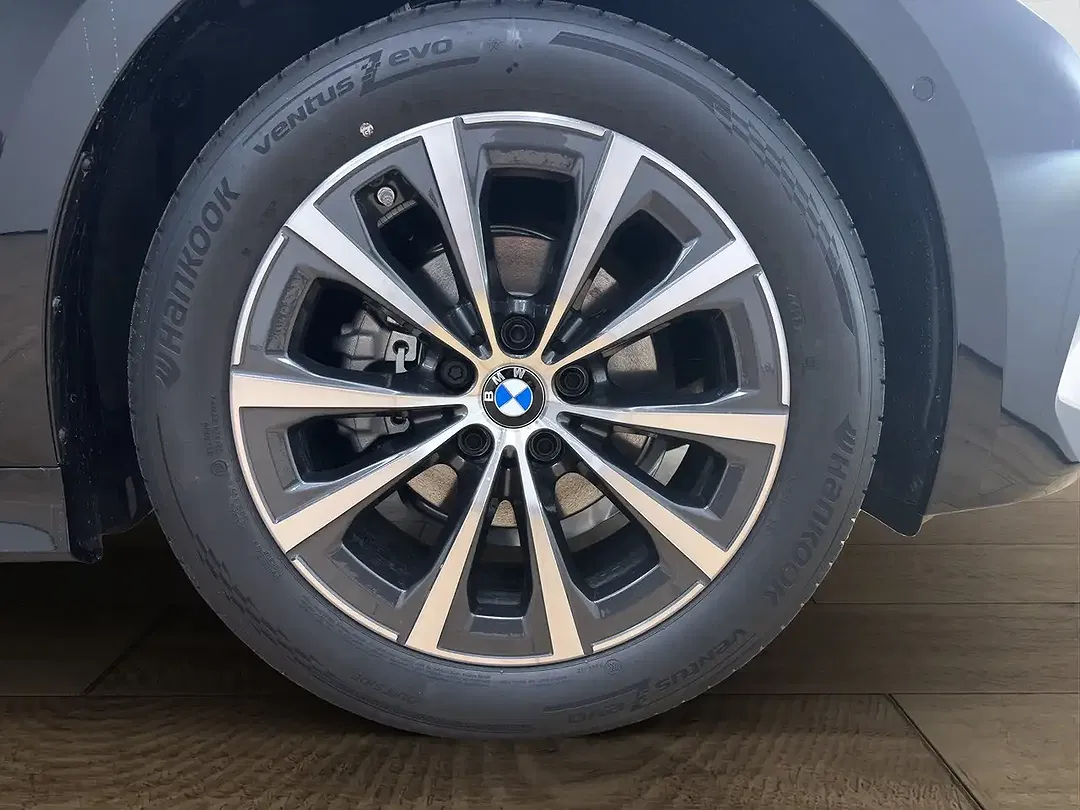 BMW 318 - Thumbnail 2
