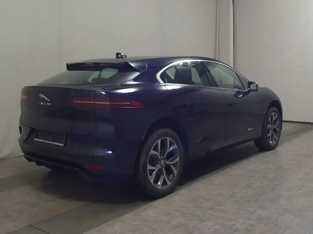 Jaguar I-Pace - Thumbnail 3