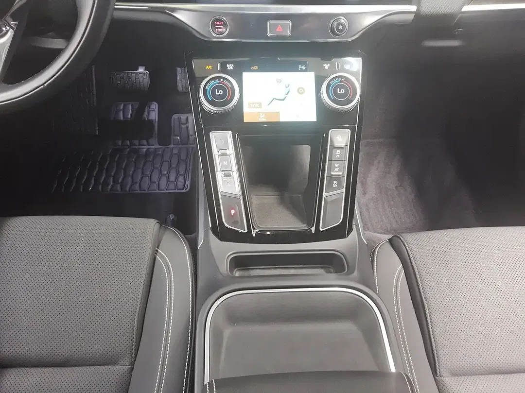 Jaguar I-Pace - Thumbnail 5