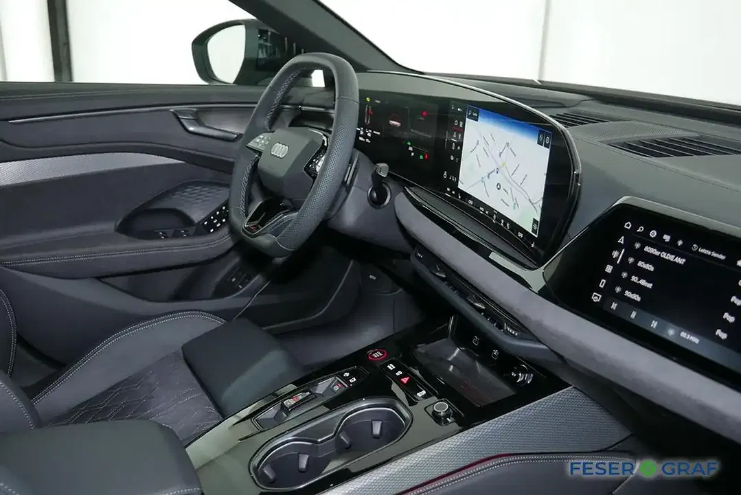 Audi A6 - Thumbnail 3