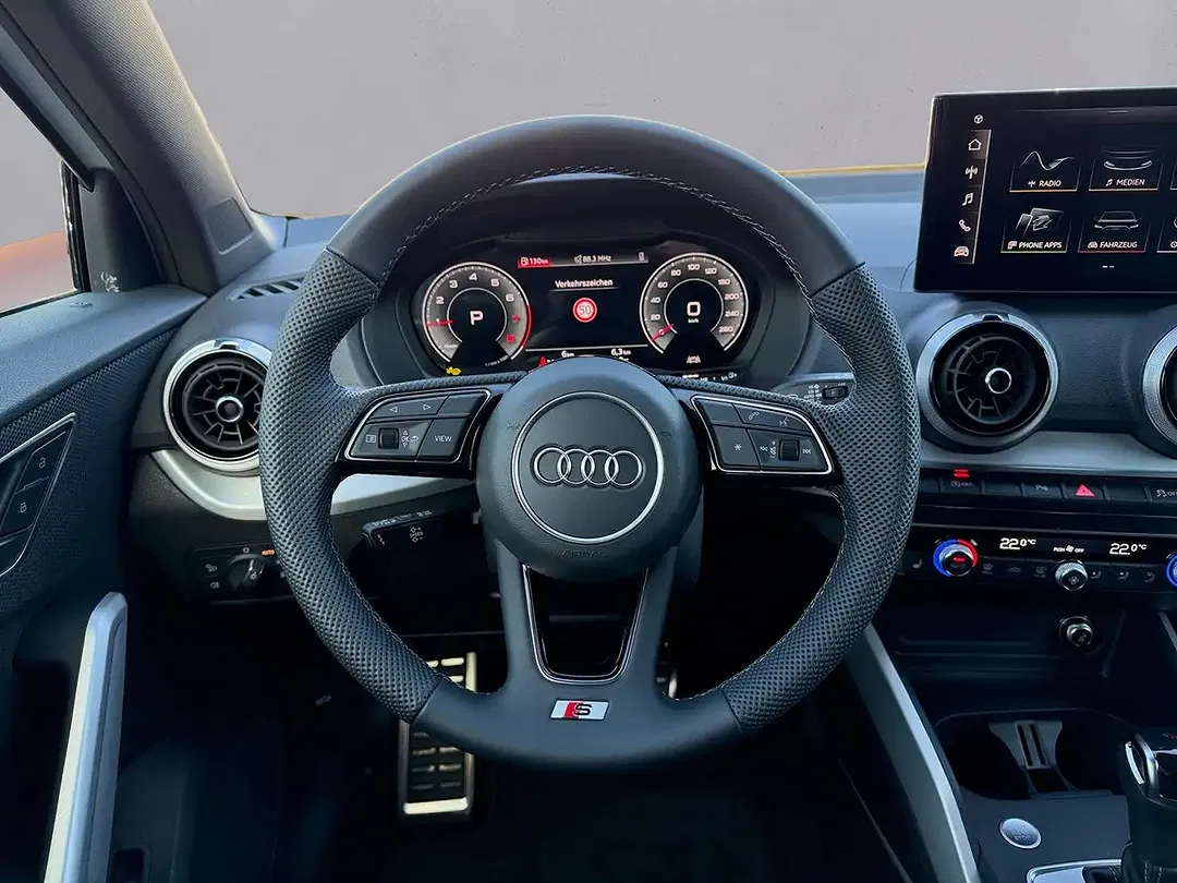 Audi Q2 - Thumbnail 12