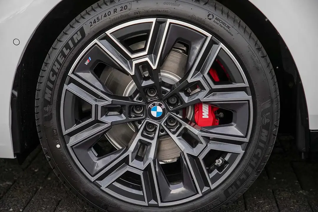 BMW 520 - Thumbnail 4