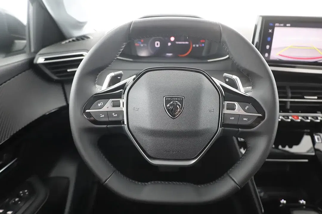 Peugeot 208 - Thumbnail 14
