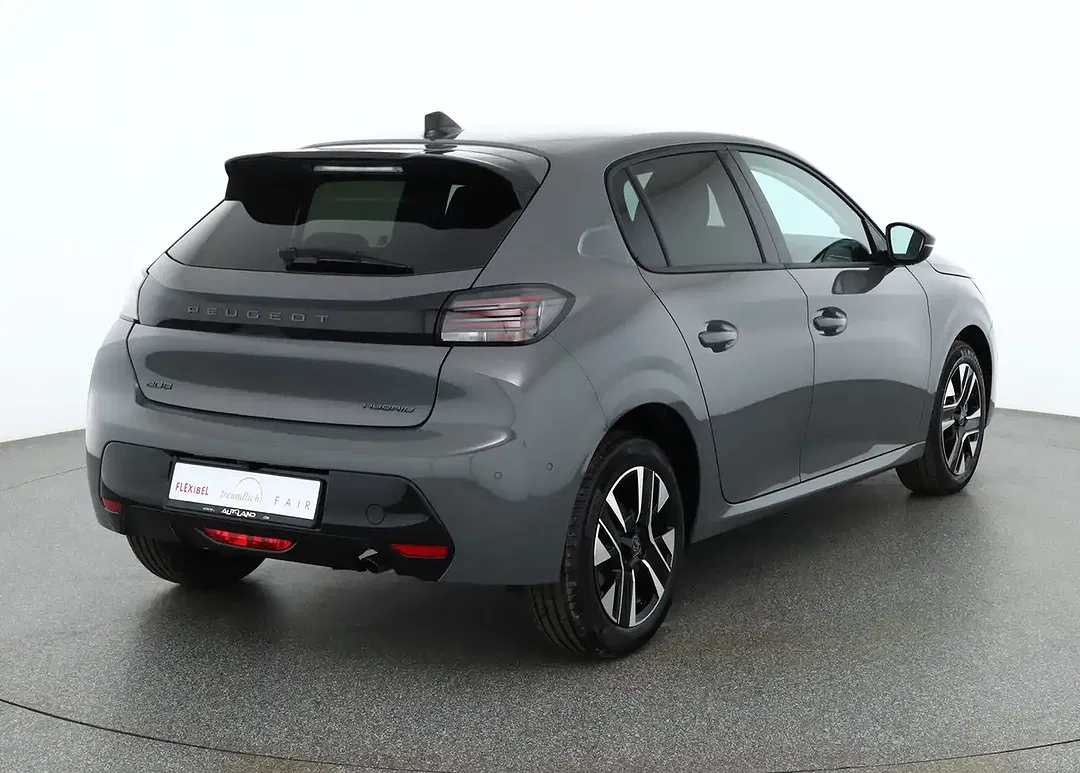 Peugeot 208 - Thumbnail 4