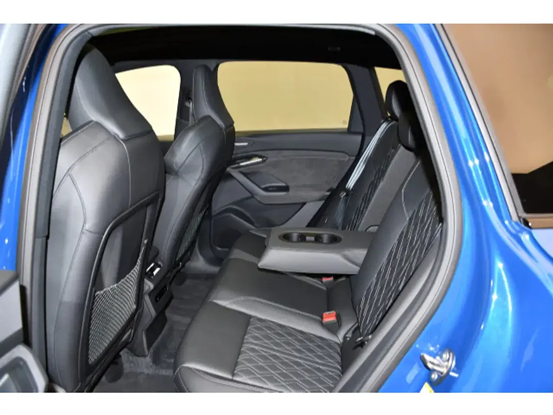 Audi SQ6 e-tron - Thumbnail 11