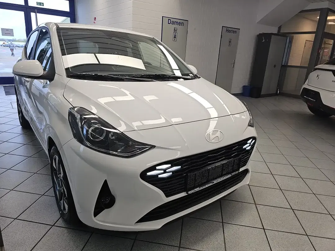 Hyundai i10 - Thumbnail 35
