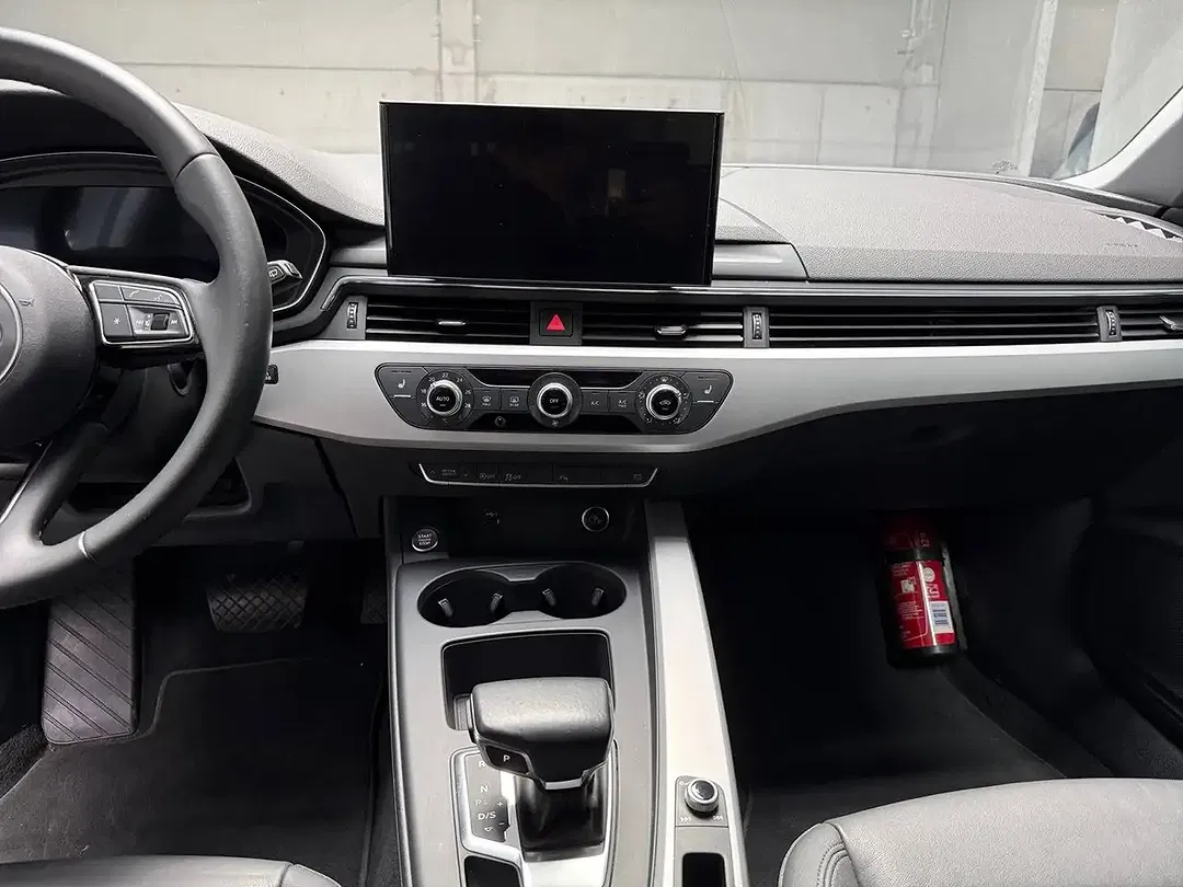 Audi A4 - Thumbnail 13