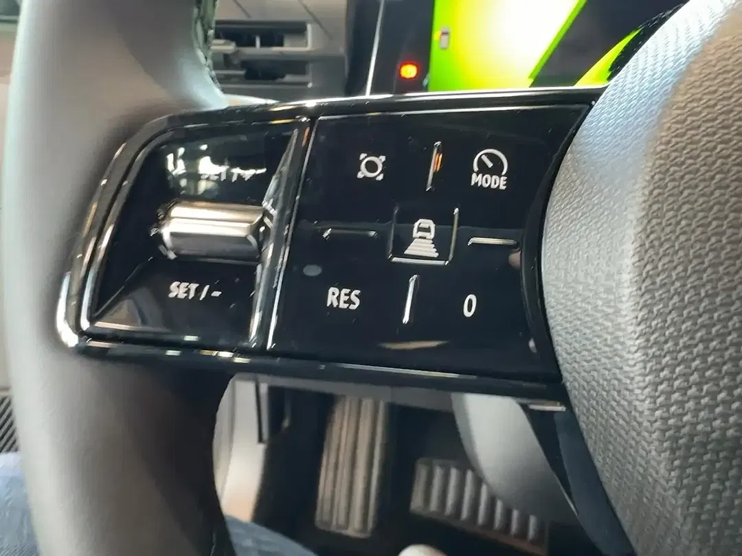 Renault Clio - Thumbnail 15