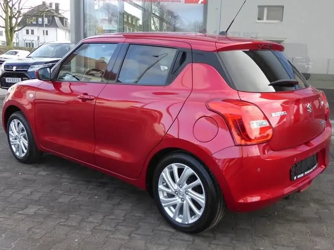 Suzuki Swift - Thumbnail 2