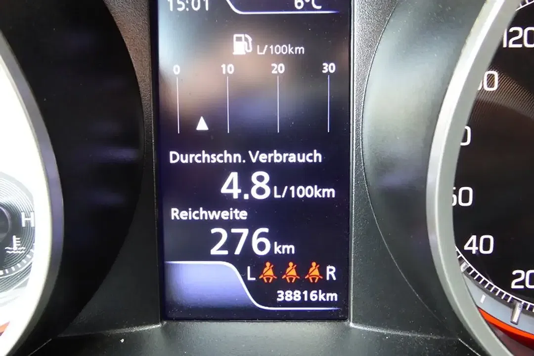 Suzuki Swift - Thumbnail 9