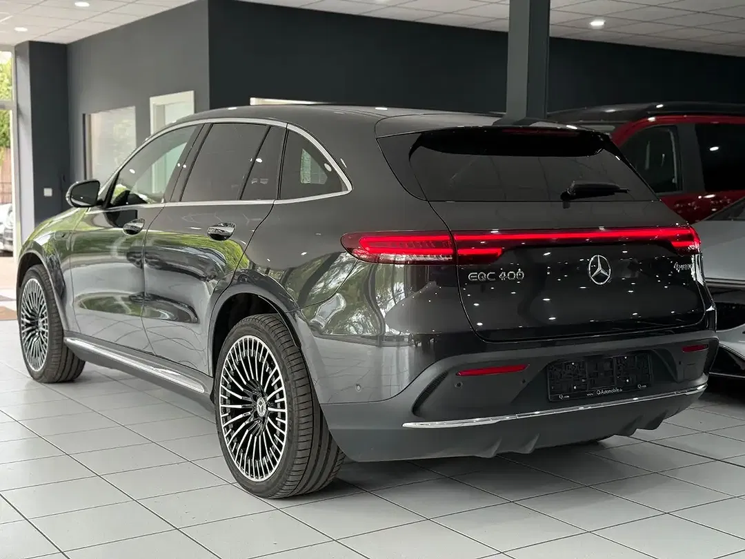 Mercedes-Benz EQC 400 - Thumbnail 3