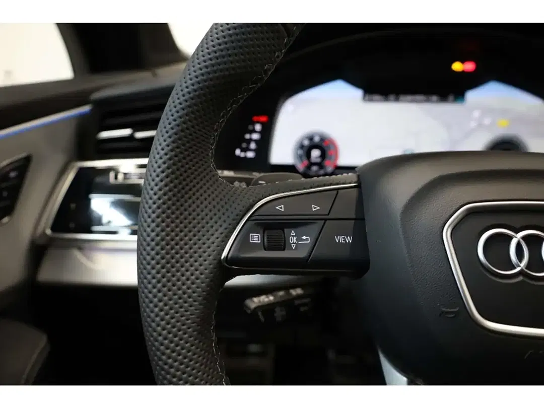 Audi Q7 - Thumbnail 14
