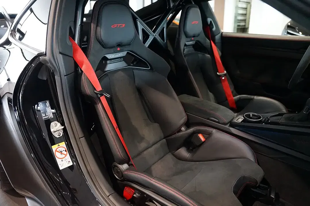Porsche 992 - Thumbnail 15