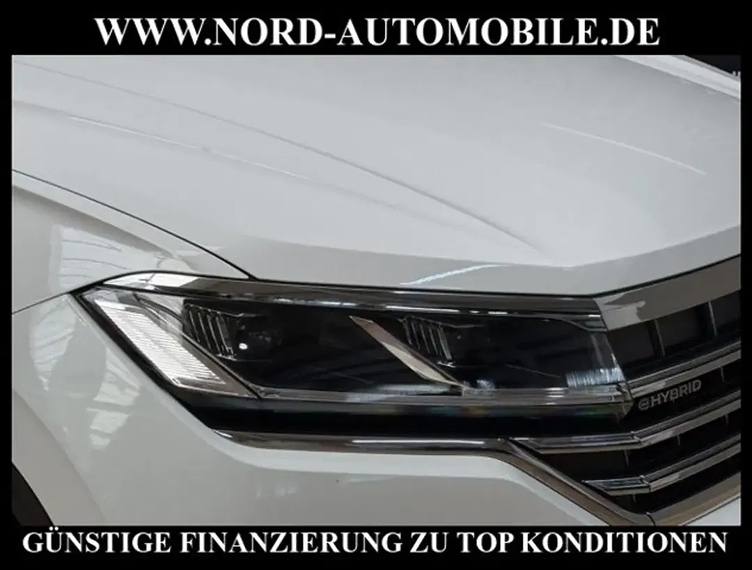Volkswagen Touareg - Thumbnail 11