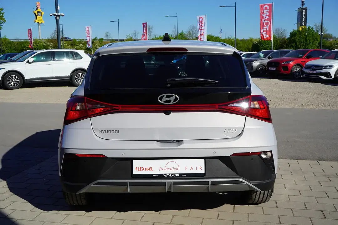 Hyundai i20 - Thumbnail 3