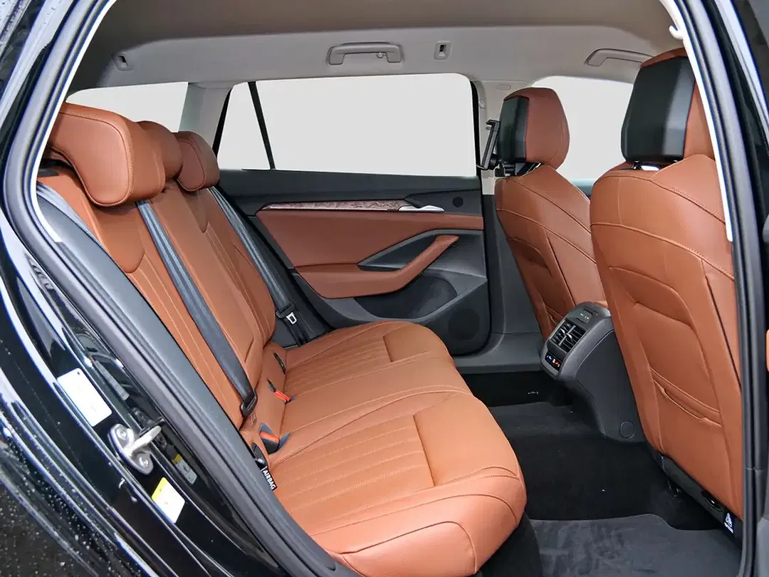 Skoda Superb - Thumbnail 10