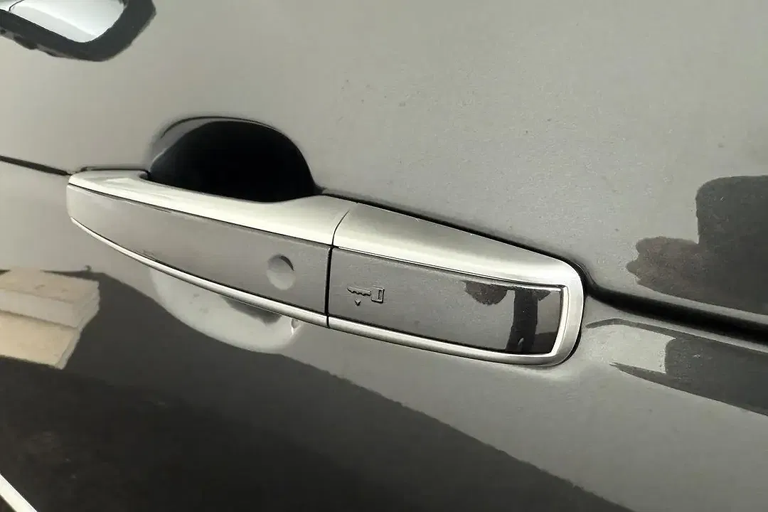 Land Rover Range Rover - Thumbnail 15