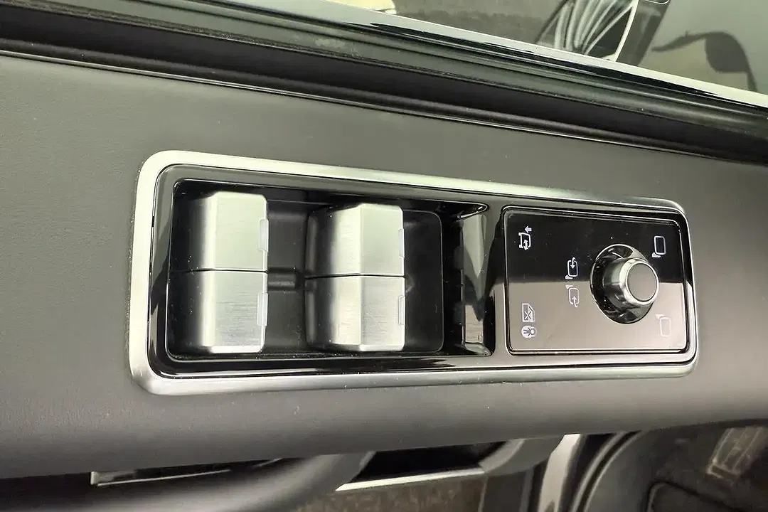 Land Rover Range Rover - Thumbnail 35