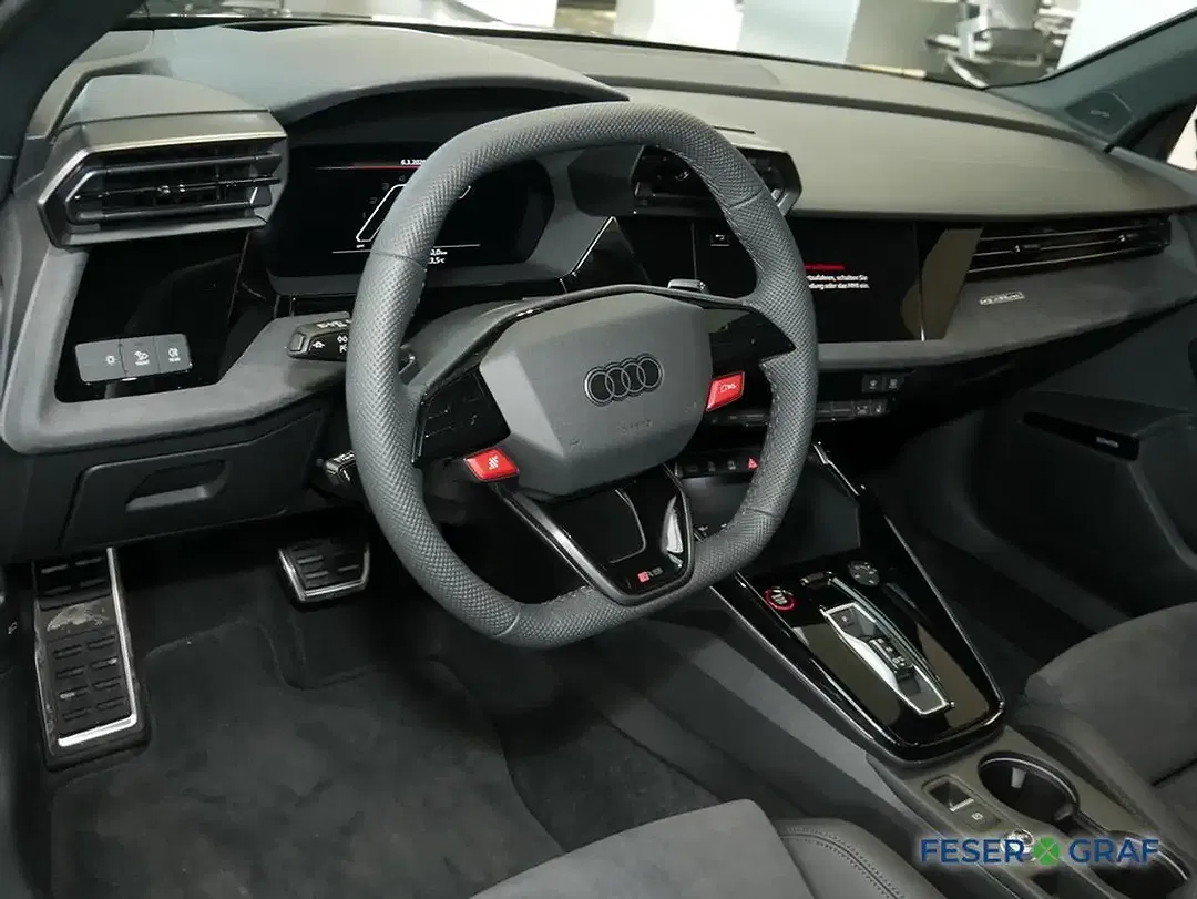 Audi RS3 - Thumbnail 6
