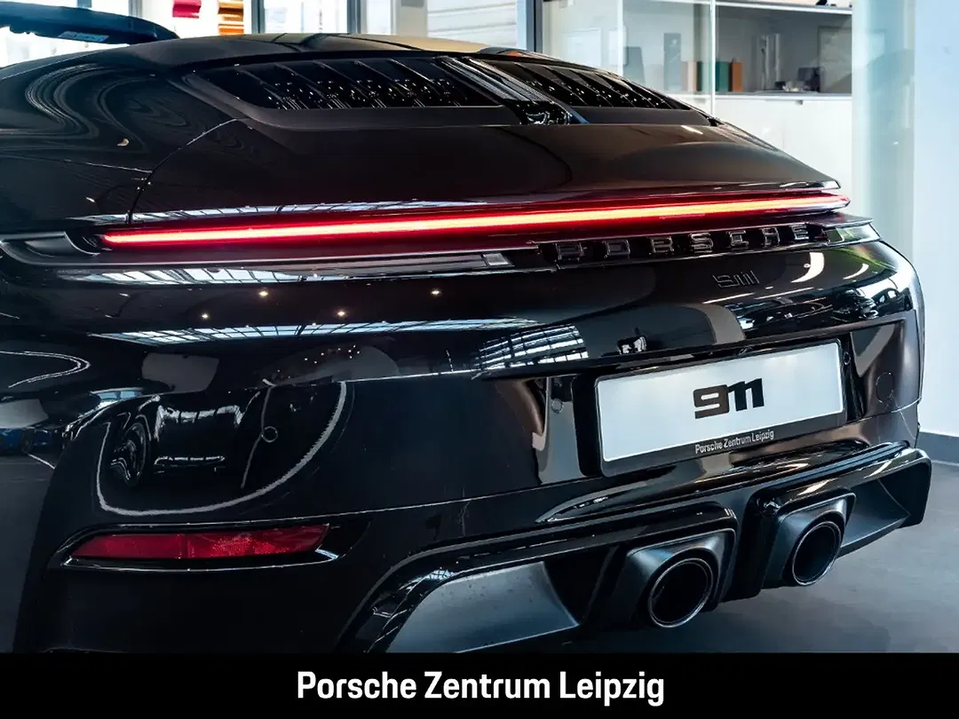 Porsche 992 - Thumbnail 10