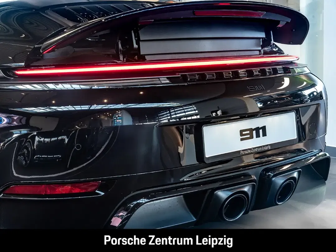 Porsche 992 - Thumbnail 12