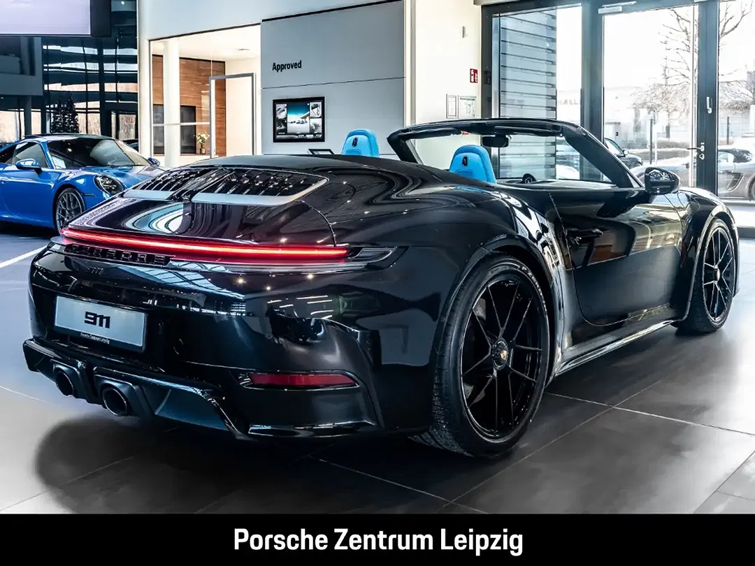 Porsche 992 - Thumbnail 9