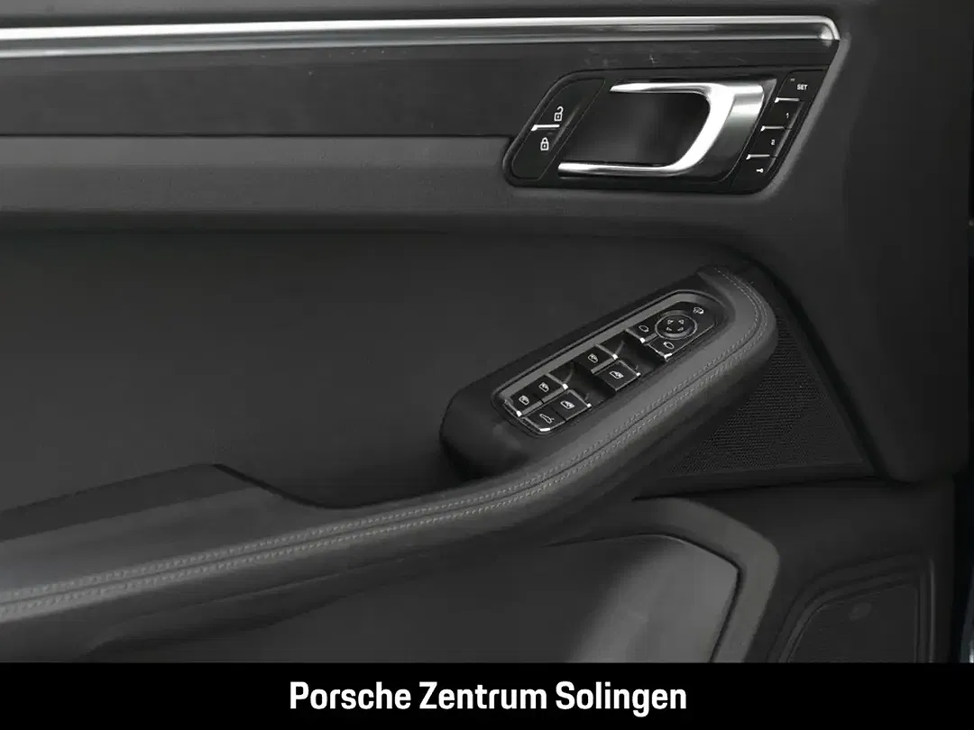 Porsche Macan - Thumbnail 14